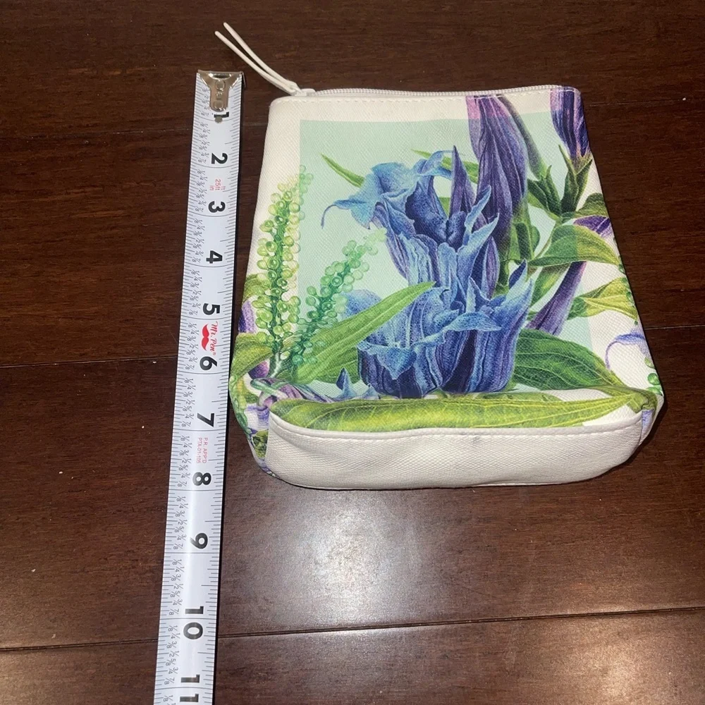 guc Floral Print Women's dauphin pouch makeup Bag